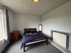 Photo 9- click for photo gallery